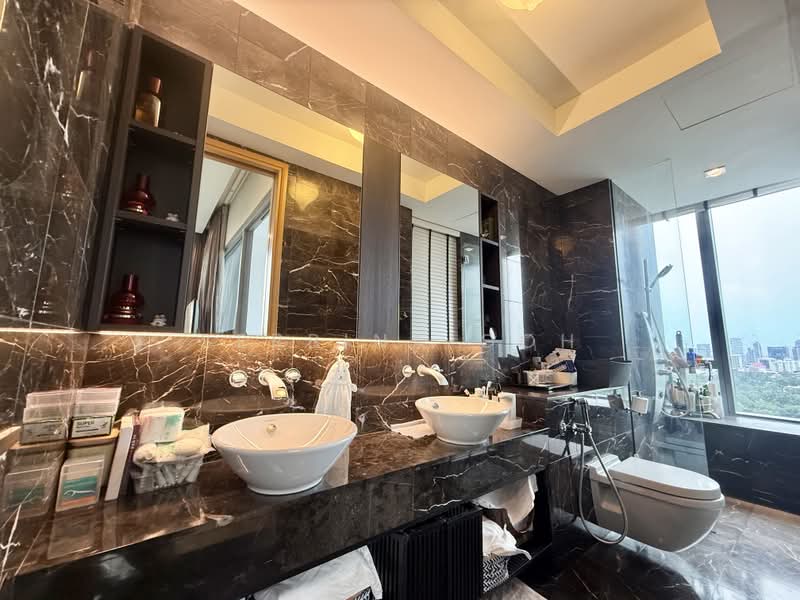 Helios Residences, 17 Cairnhill Circle, 3 Bedrooms, 1,916 sqft, Condominium For Sale, by Serbina Goh, 500185954 - Bathroom - PropertyGuru.com.sg