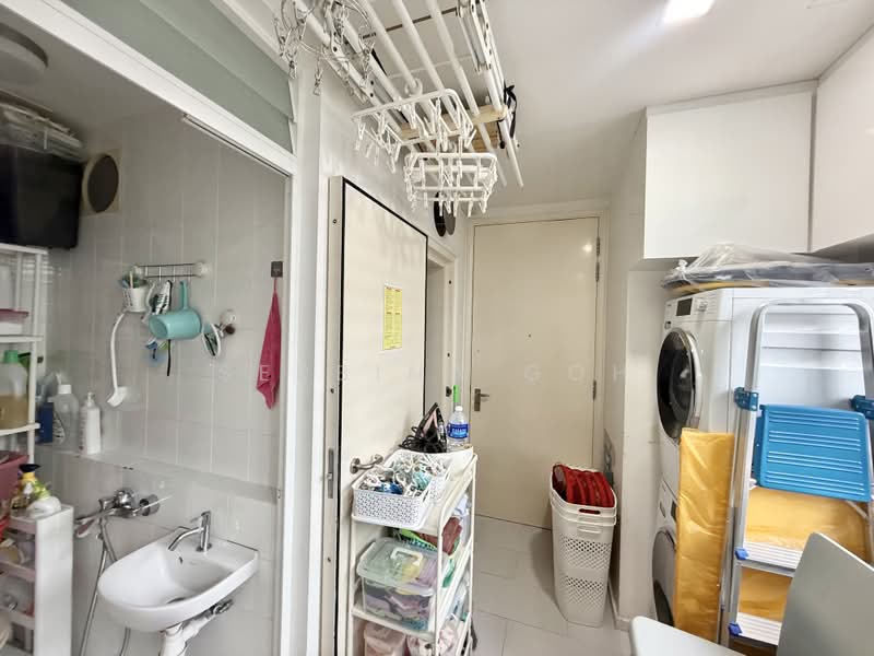 Helios Residences, 17 Cairnhill Circle, 3 Bedrooms, 1,916 sqft, Condominium For Sale, by Serbina Goh, 500185954 - Interior - PropertyGuru.com.sg