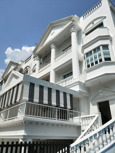 Swiss view, Swiss View, 5 Bedrooms, 4,300 sqft, Corner Terrace For Rent, by William Teo, 500185955 - Exterior - PropertyGuru.com.sg