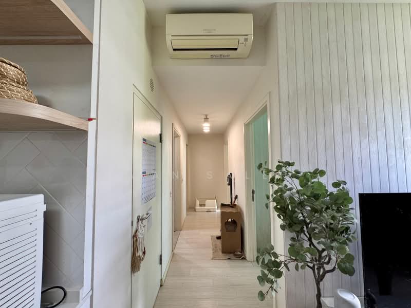 Canberra Residences, 509 Canberra Drive, 3 Bedrooms, 904 sqft, Condominium For Sale, by Ewan Saleh, 500185970 - Corridor - PropertyGuru.com.sg