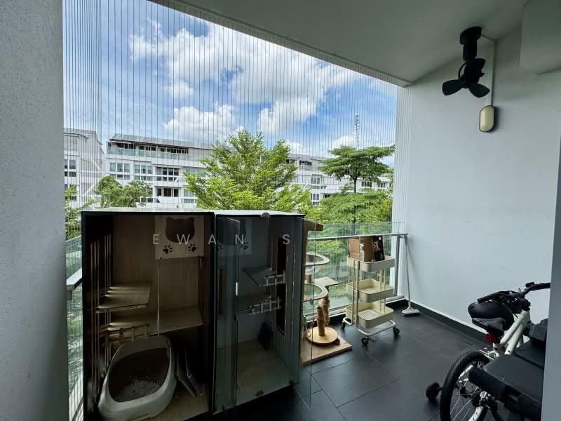 Canberra Residences, 509 Canberra Drive, 3 Bedrooms, 904 sqft, Condominium For Sale, by Ewan Saleh, 500185970 - Balcony - PropertyGuru.com.sg