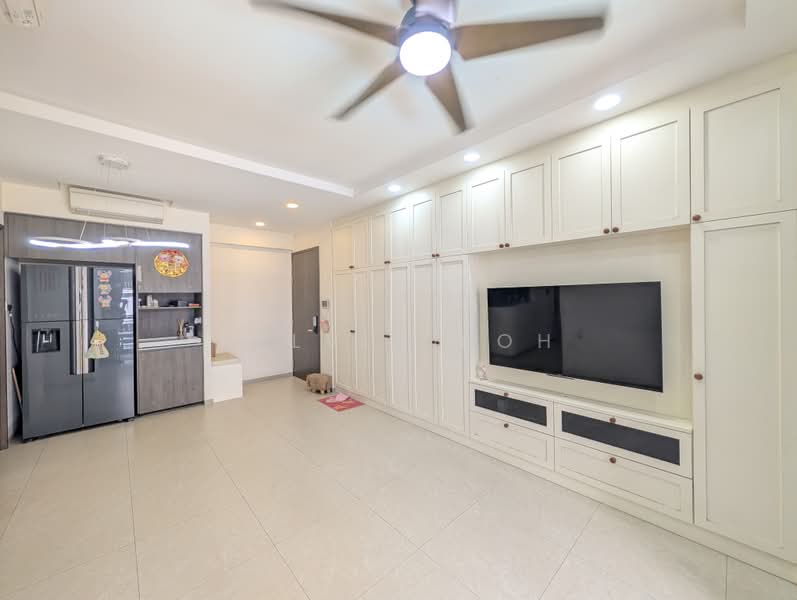 iNz Residence, 62 Choa Chu Kang Avenue 5, 3 Bedrooms, 1,012 sqft, Condominium For Sale, by Kelvin Koh, 500185990 - Living Room - PropertyGuru.com.sg