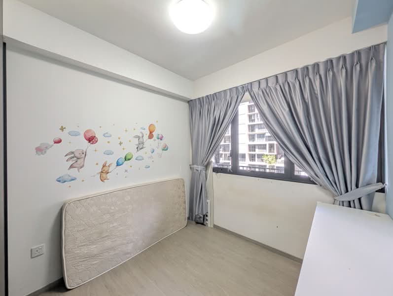 iNz Residence, 62 Choa Chu Kang Avenue 5, 3 Bedrooms, 1,012 sqft, Condominium For Sale, by Kelvin Koh, 500185990 - Bedroom - PropertyGuru.com.sg