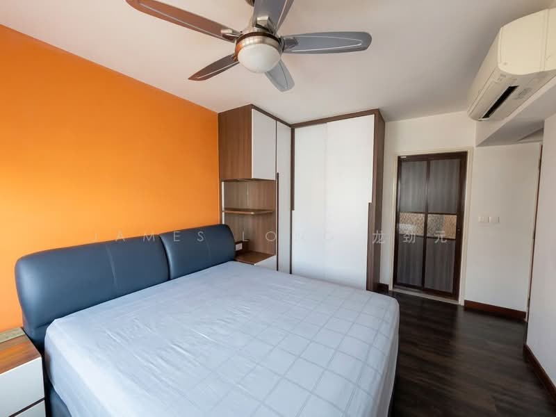 162B Rivervale Crescent, 162B Rivervale Crescent, 3 Bedrooms, 1,001 sqft, HDB Flat For Sale, by James Long 龙劲元, 500185996 - MBR Bedroom - decluttered - PropertyGuru.com.sg