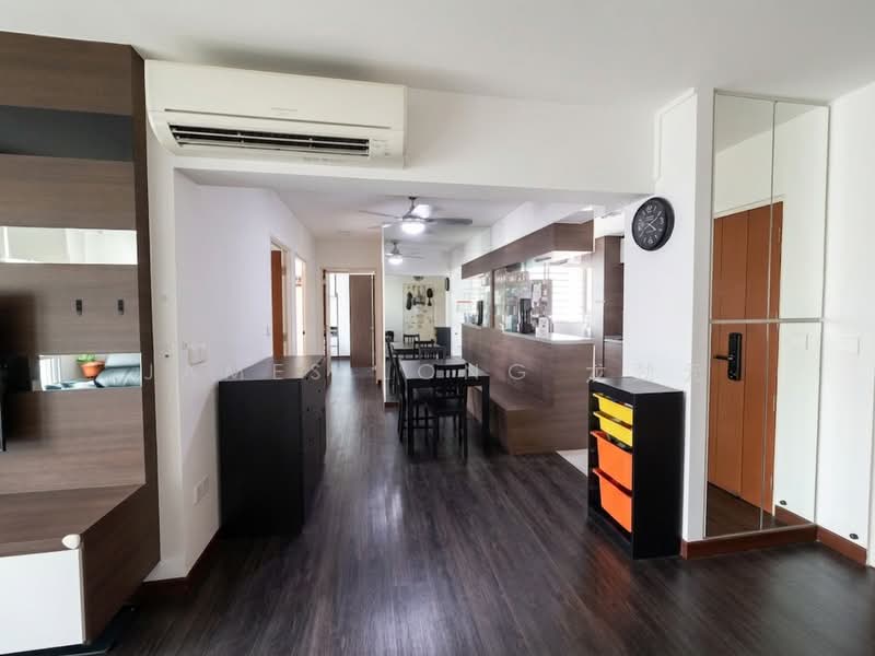 162B Rivervale Crescent, 162B Rivervale Crescent, 3 Bedrooms, 1,001 sqft, HDB Flat For Sale, by James Long 龙劲元, 500185996 - Dining Room - decluttered - PropertyGuru.com.sg