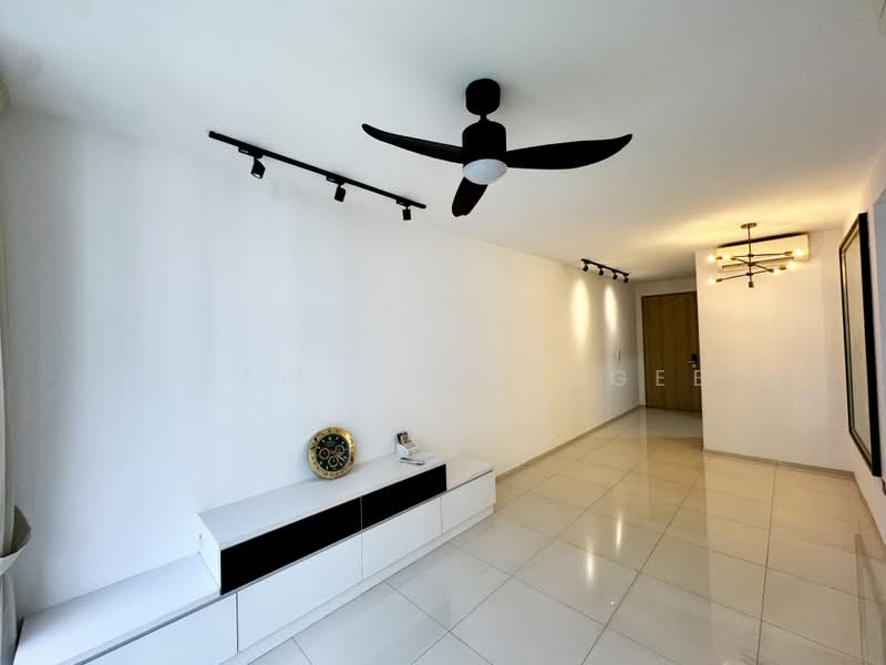 The Wisteria, 590 Yishun Ring Road, 3 Bedrooms, 999 sqft, Condominium For Sale, by Chew Hock Ngee, 500186006 - Living Room - PropertyGuru.com.sg