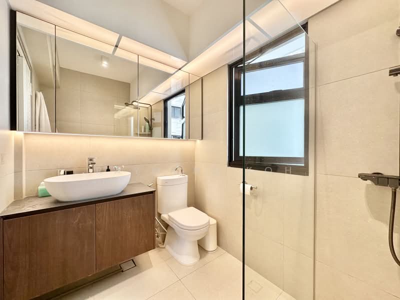 112B Alkaff Crescent, 112B Alkaff Crescent, 3 Bedrooms, 1,001 sqft, HDB Flat For Sale, by Raymond Koh, 500186018 - Master Bath - PropertyGuru.com.sg