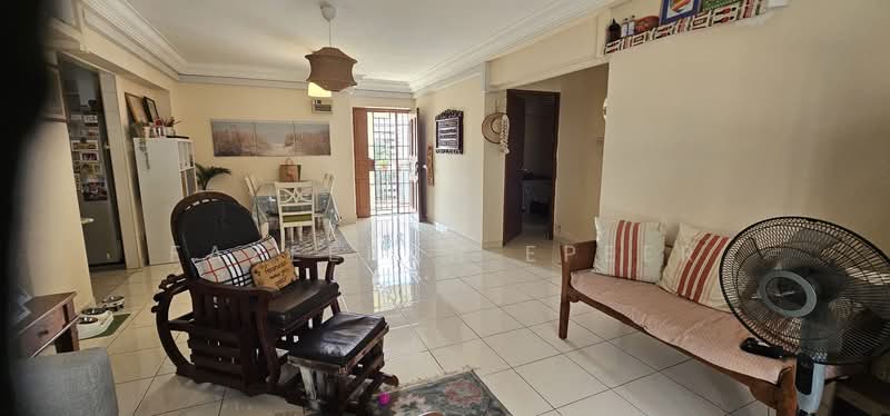 684C Woodlands Drive 62, 684C Woodlands Drive 62, 3 Bedrooms, 1,109 sqft, HDB Flat For Sale, by Fazeerah Epeer, 500186022 - Living Room - PropertyGuru.com.sg
