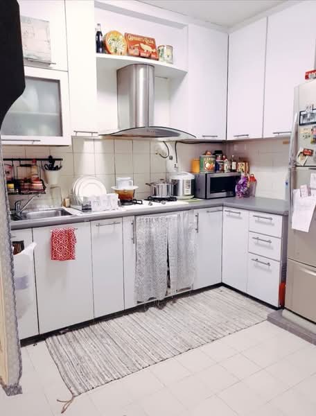 684C Woodlands Drive 62, 684C Woodlands Drive 62, 3 Bedrooms, 1,109 sqft, HDB Flat For Sale, by Fazeerah Epeer, 500186022 - Kitchen - PropertyGuru.com.sg