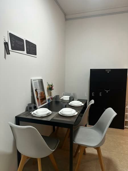 Heritage View, 10 Dover Rise, Room Rental, 300 sqft, Condominium For Rent, by Rebecca Lee, 500186035 - Dining Room - PropertyGuru.com.sg