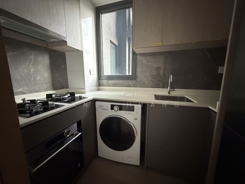Verticus, 5 Jalan Kemaman, 2 Bedrooms, 775 sqft, Condominium For Sale, by Mandy Huang, 500186037 - Kitchen - PropertyGuru.com.sg