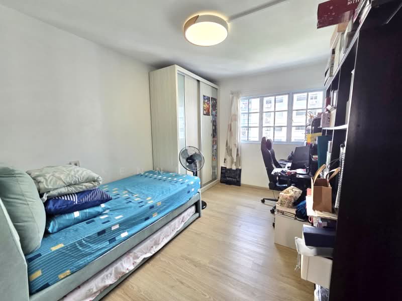 816 Woodlands Street 82, 816 Woodlands Street 82, 5 Bedrooms, 1,927 sqft, HDB Flat For Sale, by Kenneth Yeo, 500186043 - Bedroom - PropertyGuru.com.sg
