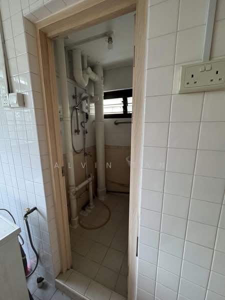 1 Haig Road, 1 Haig Road, 2 Bedrooms, 650 sqft, HDB Flat For Rent, by Alvin Tan, 500186045 - Bathroom - PropertyGuru.com.sg