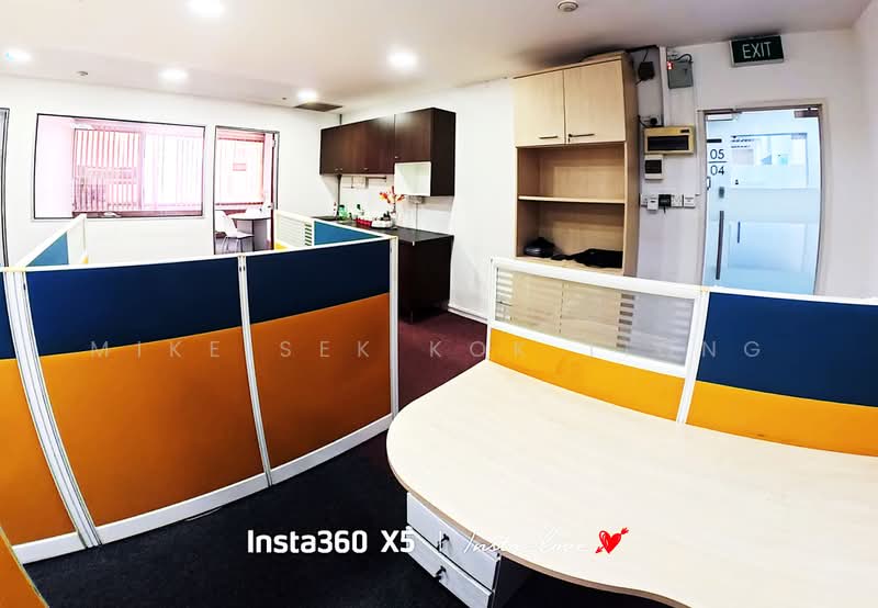 Fook Hai Building, 150 South Bridge Road, Boat Quay / Raffles Place / Marina, 764 sqft, Office For Rent, by Mike Sek Kok Tiong, 500186048 - 4 System furnitures - CommercialGuru.com.sg