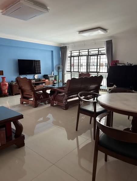 268B Boon Lay Drive, 268B Boon Lay Drive, 3 Bedrooms, 1,184 sqft, HDB Flat For Sale, by Lam Shing Pheng 林杏频, 500186050 - Living Room - PropertyGuru.com.sg