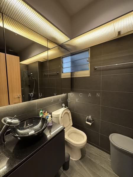 461A Bukit Batok West Avenue 8, 461A Bukit Batok West Avenue 8, 3 Bedrooms, 1,001 sqft, HDB Flat For Rent, by Ou Yaocan Jack, 500186055 - Bathroom - PropertyGuru.com.sg