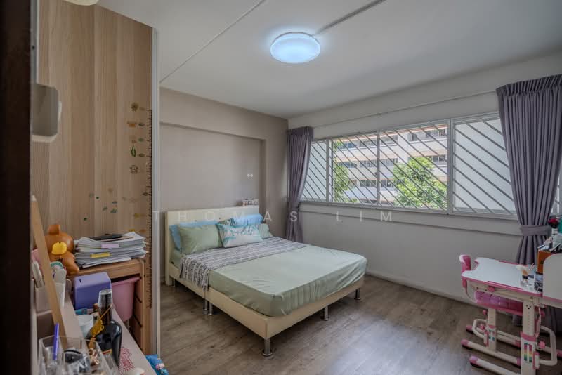 814 Tampines Street 81, 814 Tampines Street 81, 3 Bedrooms, 1,119 sqft, HDB Flat For Sale, by Thomas Lim, 500186059 - Bedroom - PropertyGuru.com.sg