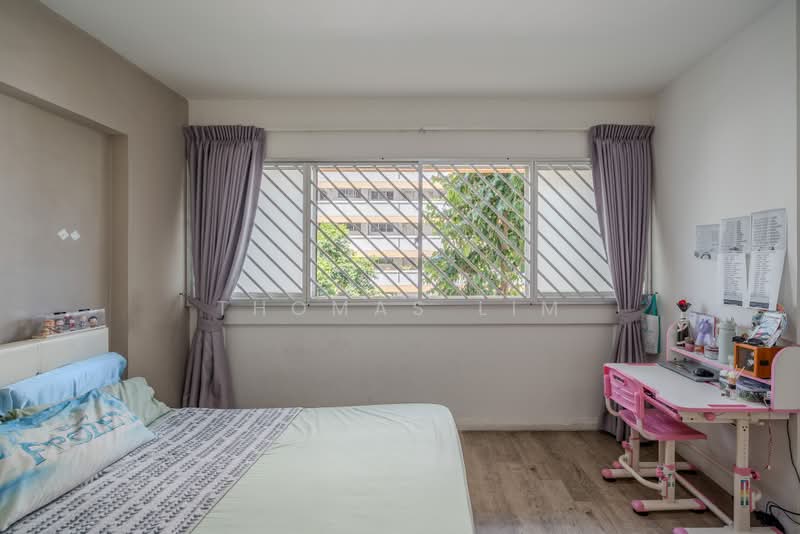 814 Tampines Street 81, 814 Tampines Street 81, 3 Bedrooms, 1,119 sqft, HDB Flat For Sale, by Thomas Lim, 500186059 - Bedroom - PropertyGuru.com.sg