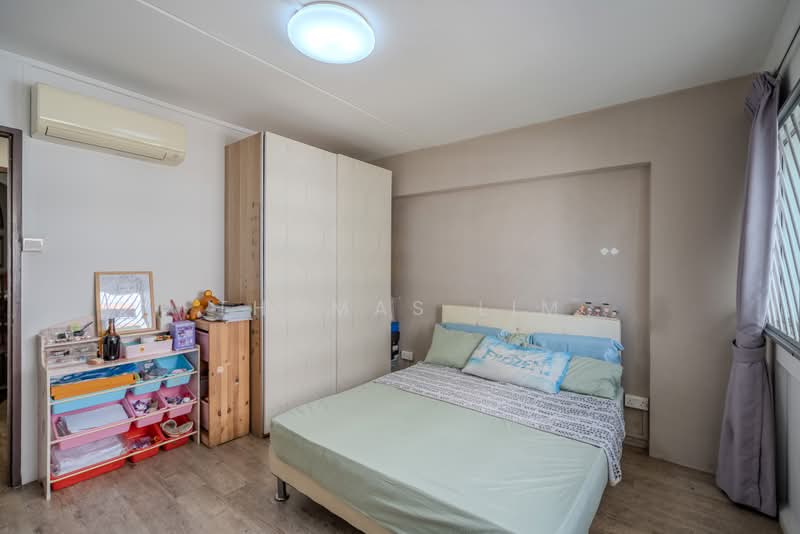 814 Tampines Street 81, 814 Tampines Street 81, 3 Bedrooms, 1,119 sqft, HDB Flat For Sale, by Thomas Lim, 500186059 - Bedroom - PropertyGuru.com.sg