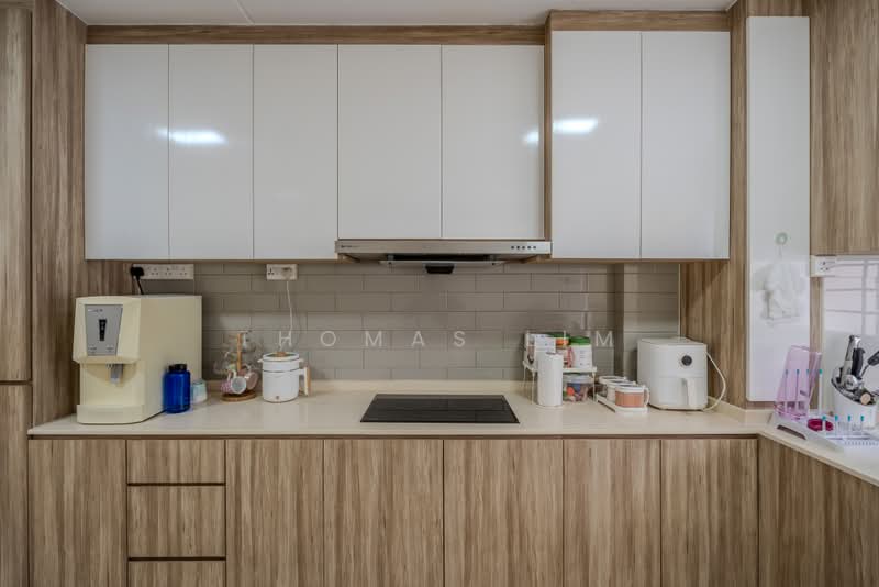 814 Tampines Street 81, 814 Tampines Street 81, 3 Bedrooms, 1,119 sqft, HDB Flat For Sale, by Thomas Lim, 500186059 - Kitchen - PropertyGuru.com.sg