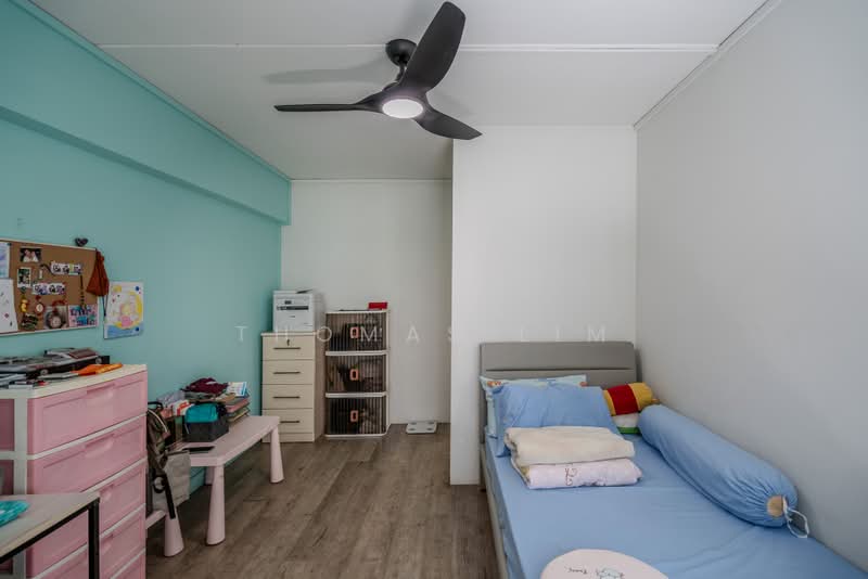 814 Tampines Street 81, 814 Tampines Street 81, 3 Bedrooms, 1,119 sqft, HDB Flat For Sale, by Thomas Lim, 500186059 - Bedroom - PropertyGuru.com.sg