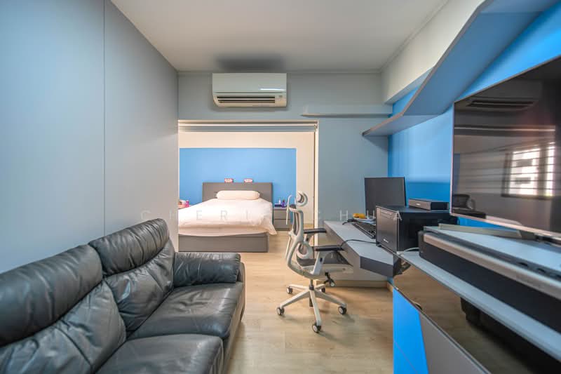 411 Hougang Avenue 10, 411 Hougang Avenue 10, 3 Bedrooms, 979 sqft, HDB Flat For Sale, by Cherie Chua, 500186087 - Bedroom - PropertyGuru.com.sg