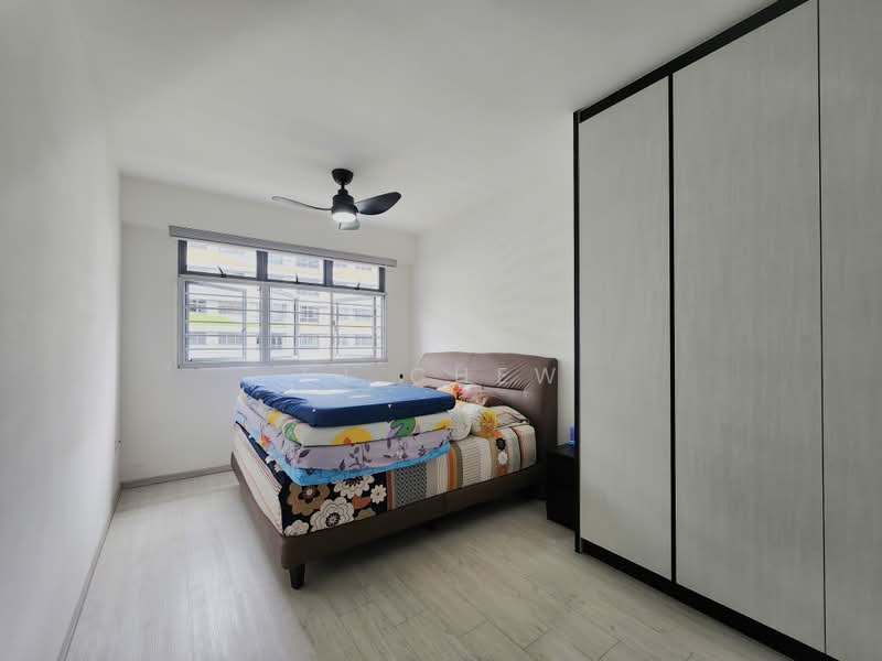 620A Tampines Street 61, 620A Tampines Street 61, 3 Bedrooms, 1,216 sqft, HDB Flat For Sale, by TJ Chew, 500186099 - Bedroom - PropertyGuru.com.sg
