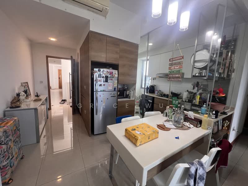 Seastrand, 7 Pasir Ris Link, 2 Bedrooms, 882 sqft, Condominium For Rent, by Grace Wu, 500186113 - Kitchen - PropertyGuru.com.sg