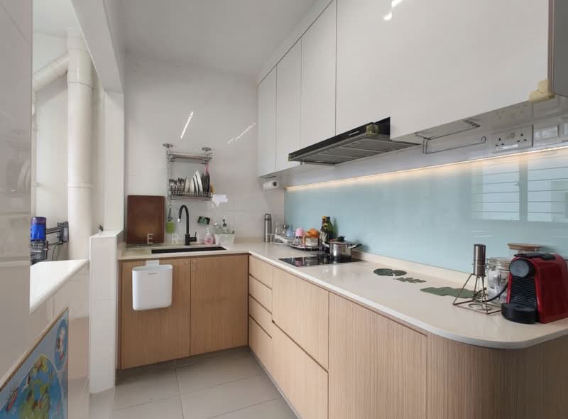 547A Bedok North Avenue 1, 547A Bedok North Avenue 1, 2 Bedrooms, 732 sqft, HDB Flat For Sale, by Eric Tay CK, 500186116 - Kitchen - PropertyGuru.com.sg
