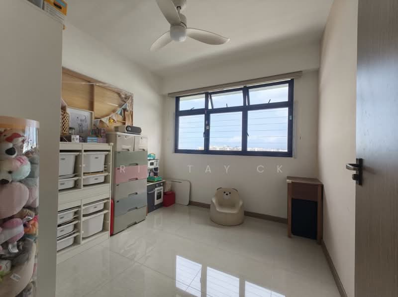 547A Bedok North Avenue 1, 547A Bedok North Avenue 1, 2 Bedrooms, 732 sqft, HDB Flat For Sale, by Eric Tay CK, 500186116 - Bedroom - PropertyGuru.com.sg
