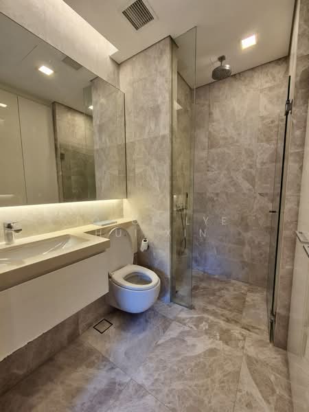 The Laurels @ Cairnhill Road, 38 Cairnhill Road, 1 Bedroom, 549 sqft, Condominium For Sale, by Joyce Lye Hui Xin, 500186118 - Bathroom - PropertyGuru.com.sg