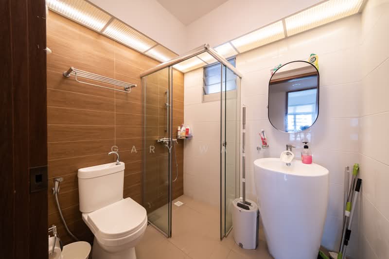 875B Tampines Street 86, 875B Tampines Street 86, 3 Bedrooms, 1,001 sqft, HDB Flat For Sale, by Gary Wang, 500186131 - Bathroom - PropertyGuru.com.sg