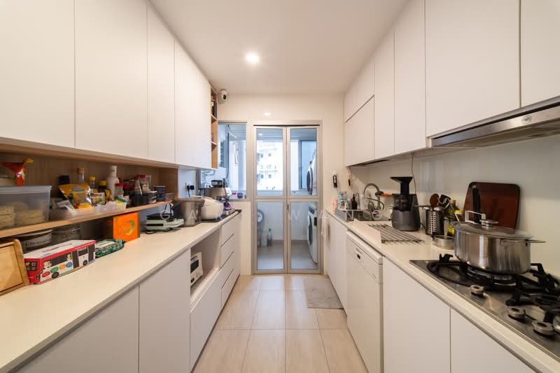 875B Tampines Street 86, 875B Tampines Street 86, 3 Bedrooms, 1,001 sqft, HDB Flat For Sale, by Gary Wang, 500186131 - Kitchen - PropertyGuru.com.sg
