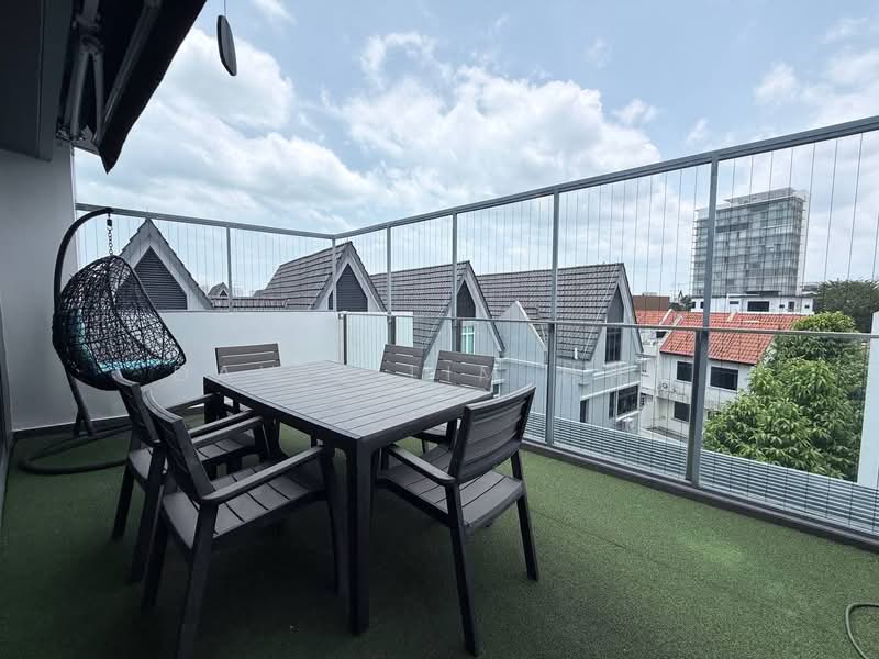 Terra Villas, 28 Jalan Sayang, 5 Bedrooms, 4,000 sqft, Corner Terrace For Rent, by David Lim 林伟达, 500186134 - Balcony - PropertyGuru.com.sg