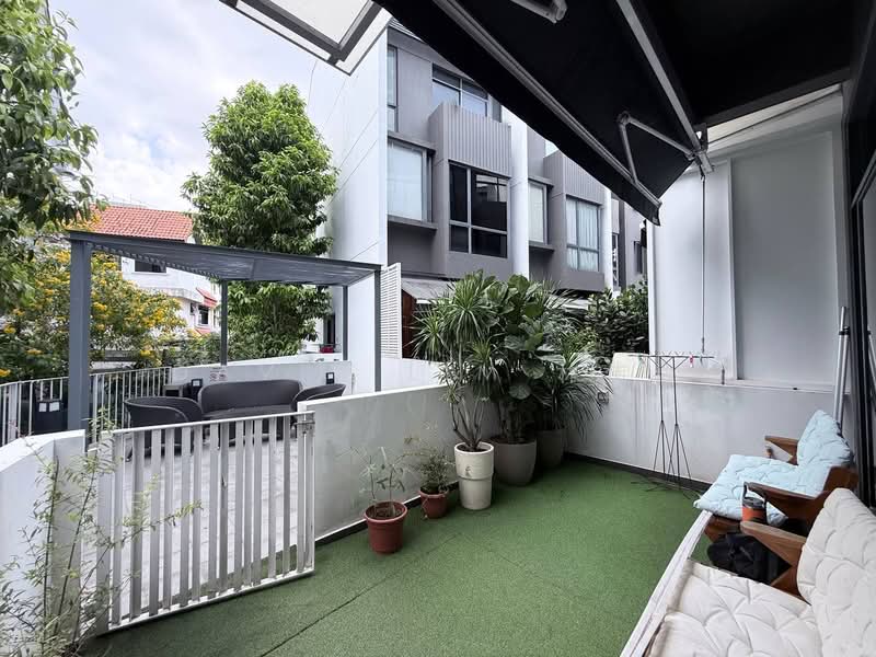 Terra Villas, 28 Jalan Sayang, 5 Bedrooms, 4,000 sqft, Corner Terrace For Rent, by David Lim 林伟达, 500186134 - Balcony - PropertyGuru.com.sg