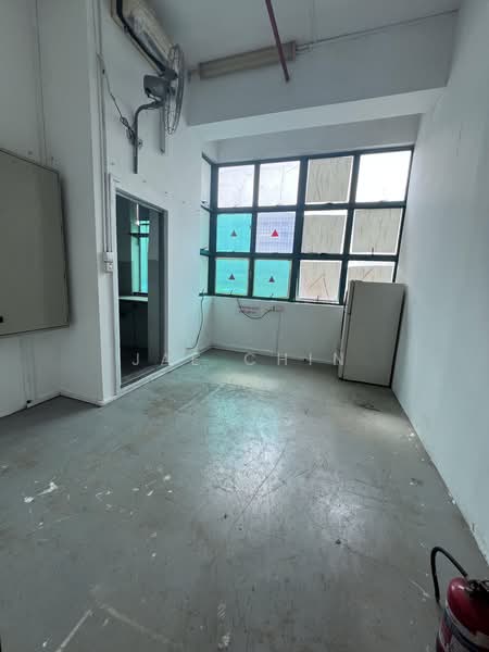 Eastech, 3016 Bedok North Avenue 4, 1,776 sqft, Light Industrial (B1) For Rent, by Jae Chin, 500186145 - Interior - CommercialGuru.com.sg