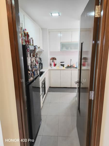 Heron Bay, Upper Serangoon View, 3 Bedrooms, 1,033 sqft, Executive Condominium For Sale, by William Lim, 500186146 - Kitchen - PropertyGuru.com.sg