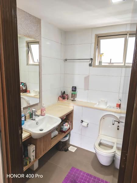 Heron Bay, Upper Serangoon View, 3 Bedrooms, 1,033 sqft, Executive Condominium For Sale, by William Lim, 500186146 - Bathroom - PropertyGuru.com.sg