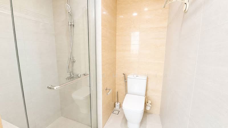 Thomson Three, 21 Bright Hill Drive, 1 Bedroom, 495 sqft, Condominium For Sale, by William Chia, 500186157 - Bathroom - PropertyGuru.com.sg