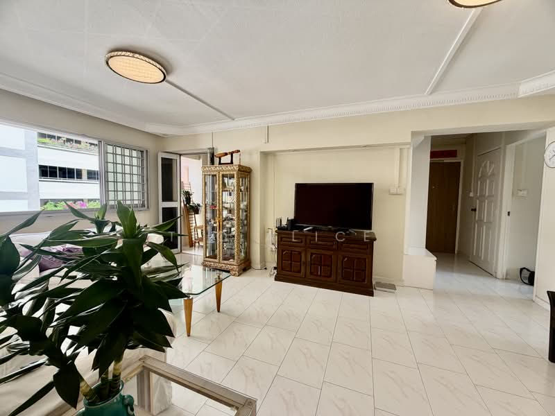 235 Bishan Street 22, 235 Bishan Street 22, 3 Bedrooms, 1,130 sqft, HDB Flat For Sale, by Teo Alice, 500186158 - Living Room - PropertyGuru.com.sg