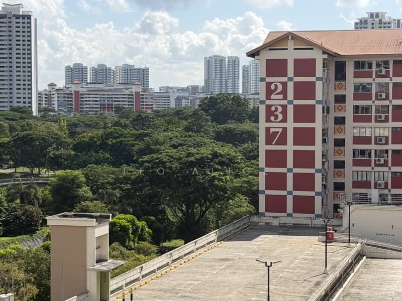 235 Bishan Street 22, 235 Bishan Street 22, 3 Bedrooms, 1,130 sqft, HDB Flat For Sale, by Teo Alice, 500186158 - Exterior - PropertyGuru.com.sg