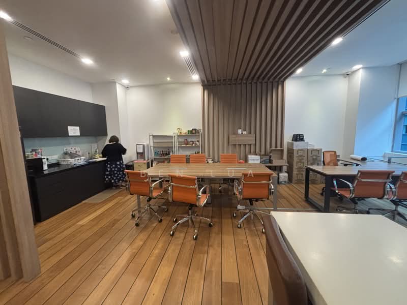 Pasir Panjang Fitted Office, many units available!, Pasir Panjang Road, 2,987 sqft, Light Industrial (B1) For Rent, by Ben Lua, 500186161 - Interior - CommercialGuru.com.sg