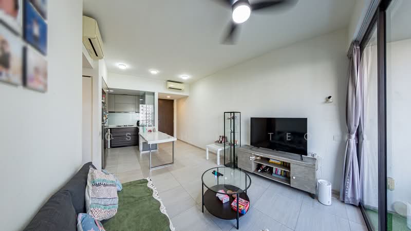 D'Nest, 135 Pasir Ris Grove, 3 Bedrooms, 936 sqft, Condominium For Sale, by Josephine Teo, 500186185 - Living Room - PropertyGuru.com.sg