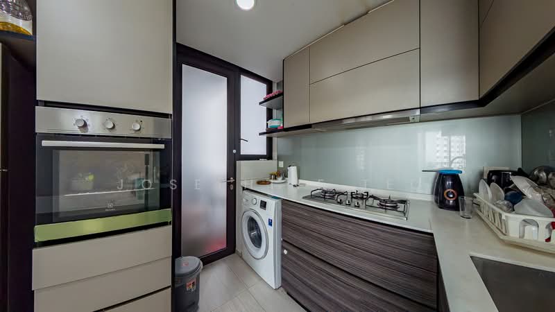D'Nest, 135 Pasir Ris Grove, 3 Bedrooms, 936 sqft, Condominium For Sale, by Josephine Teo, 500186185 - Kitchen - PropertyGuru.com.sg