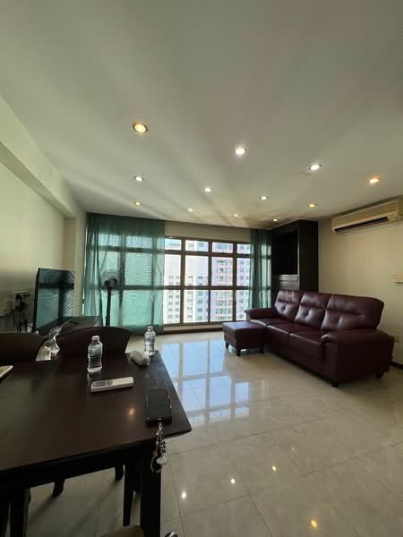 165B Punggol Central, 165B Punggol Central, Room Rental, 200 sqft, HDB Flat For Rent, by April Koh, 500186189 - Living Room - PropertyGuru.com.sg