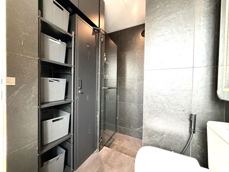 The Lincoln Modern, 20 Lincoln Road, 2 Bedrooms, 1,206 sqft, Apartment For Sale, by Shelby Lai, 500186196 - Bathroom - PropertyGuru.com.sg