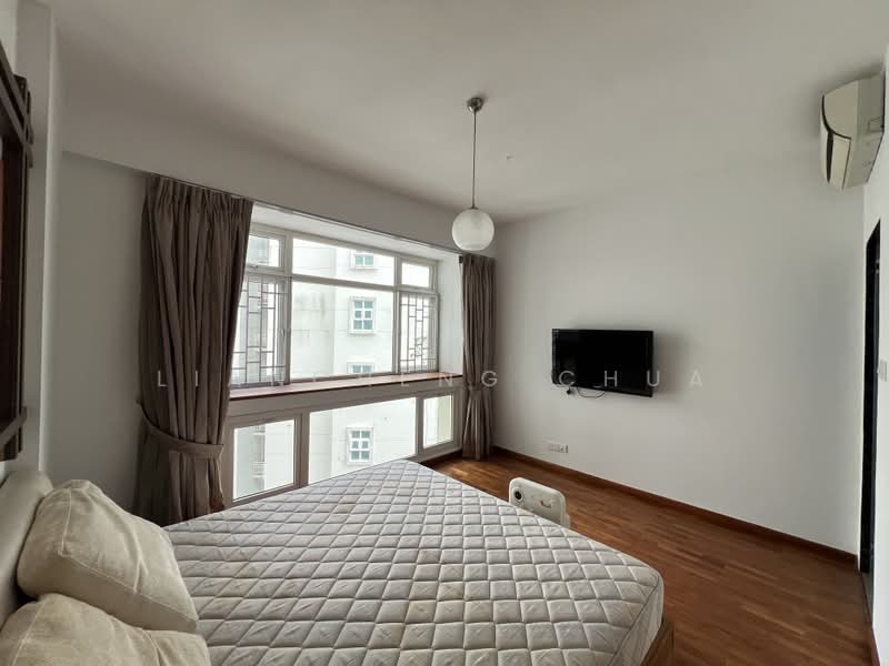Summerhill, 54 Hume Avenue, 3 Bedrooms, 1,302 sqft, Condominium For Rent, by Liancheng Chua, 500186205 - Bedroom - PropertyGuru.com.sg