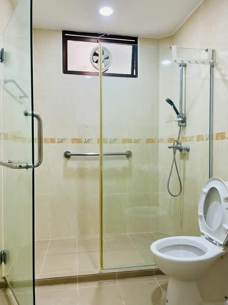 Room rental at Cashew Heights!, , Room Rental, 450 sqft, Condominium For Rent, by Nickson Guay, 500186212 - Bathroom - PropertyGuru.com.sg