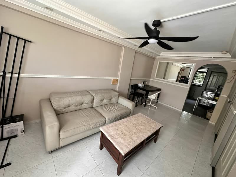 5 Ghim Moh Road, 5 Ghim Moh Road, 2 Bedrooms, 635 sqft, HDB Flat For Rent, by Mo Alkaff, 500186216 - Living Room - PropertyGuru.com.sg