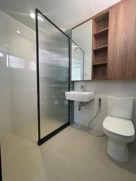 Cheow Keng Garden, Cheow Keng Road, 3 Bedrooms, 2,500 sqft, Terraced House For Rent, by Kevin Aw 胡锦胜, 500186217 - Bathroom - PropertyGuru.com.sg